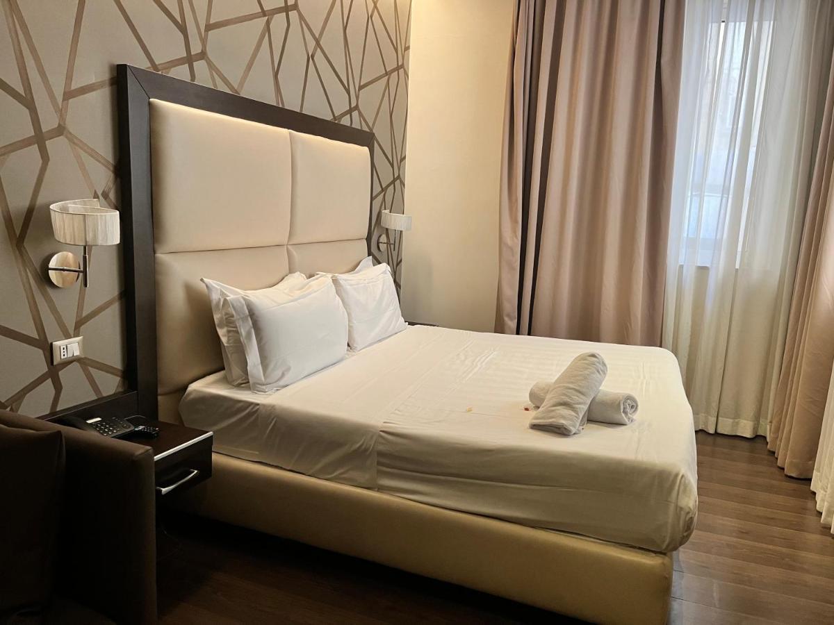 Catone District Hotel Рим Екстериор снимка